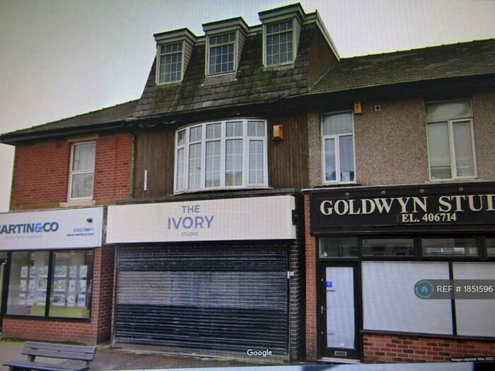 3 Bedroom Maisonette To Rent In Highfield Road, Blackpool, FY4