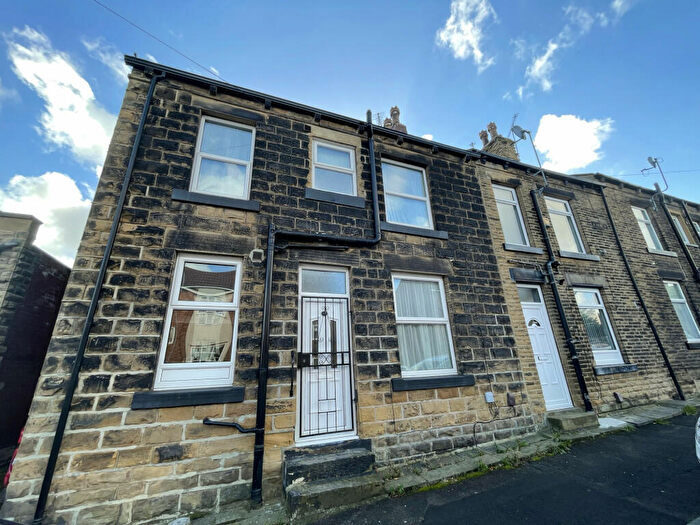 2 Bedroom Terraced House To Rent In Peel Street, Morley, Leeds, LS27