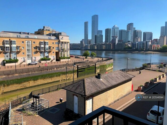 1 Bedroom Flat To Rent In Princes Court, London, SE16