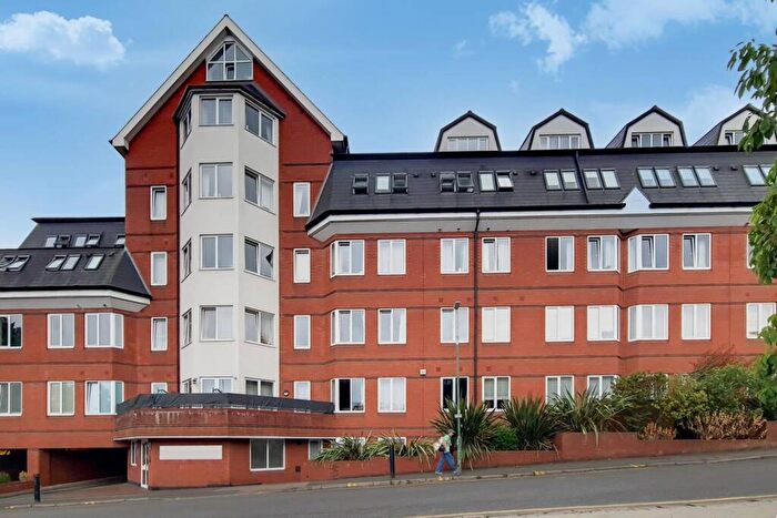 1 Bedroom Flat To Rent In Sutton Court Road, Sutton, SM1
