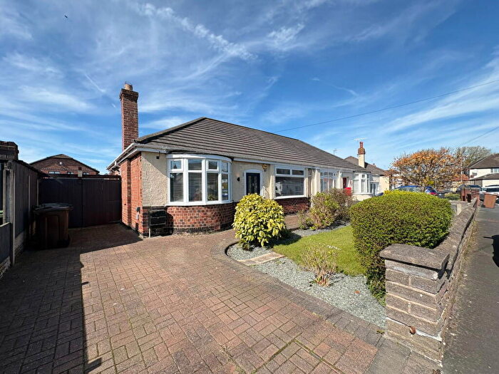 2 Bedroom Semi-Detached Bungalow For Sale In Kingsfield Road, Maghull, L31