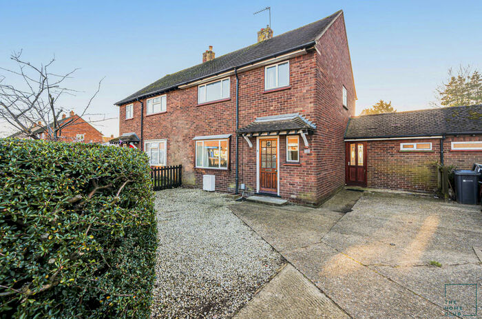 3 Bedroom Semi-Detached House To Rent In Stoughton Road, Guildford, GU1