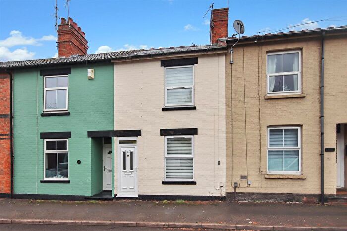 3 Bedroom Terraced House For Sale In Midland Road, Rushden, NN10