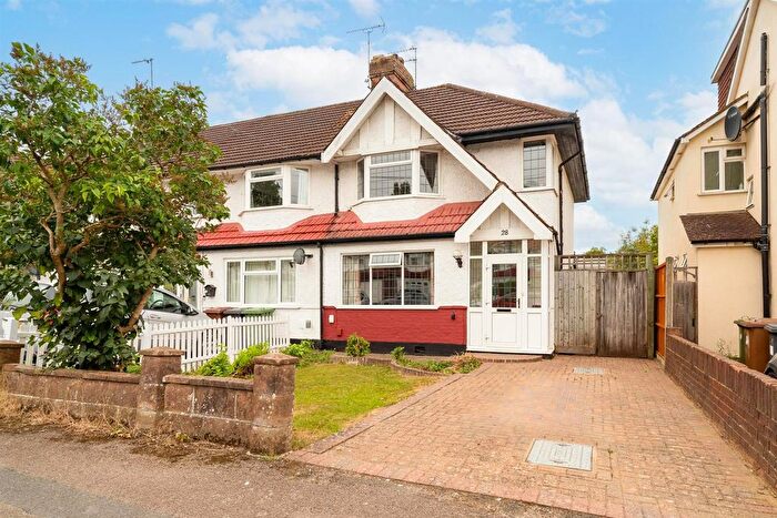 3 Bedroom End Terrace House For Sale In Whitehouse Avenue, Borehamwood, WD6