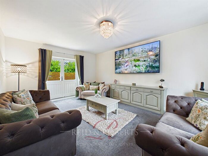 4 Bedroom Detached House For Sale In Well Street, Holywell, CH8