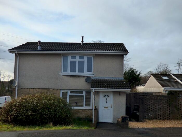 2 Bedroom Flat To Rent In Bay View Gardens, Skewen, Neath ., SA10
