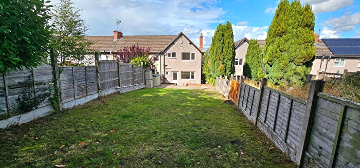 2 Bedroom End Of Terrace House For Sale In Hadcroft Road, Stourbridge, DY9