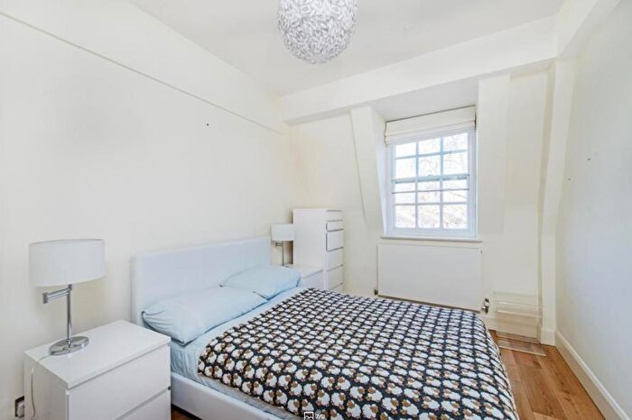 2 Bedroom Apartment To Rent In Allsop Place, Marylebone, London, NW1
