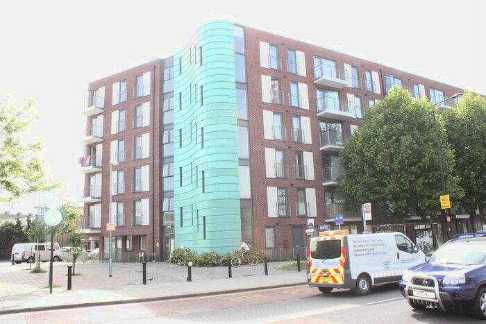 2 Bedroom Flat To Rent In Evelyn Street, London, SE8