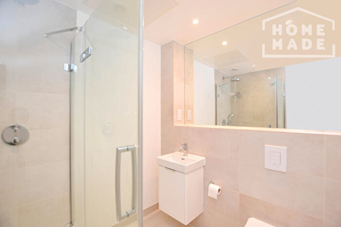 4 Bedroom Flat To Rent In Digby Works, E9