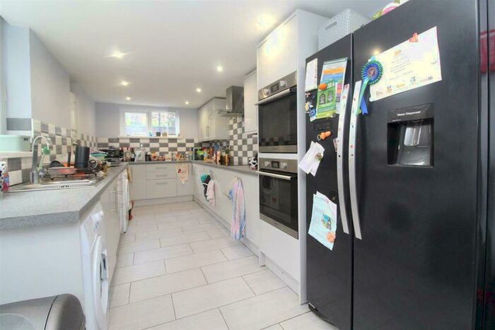 6 Bedroom Terraced House To Rent In Kingsland Terrace, Treforest, Pontypridd, CF37