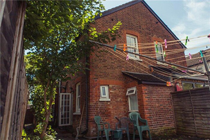 5 Bedroom Semi Detached House To Rent In Leas Road, Guildford, Surrey, GU1