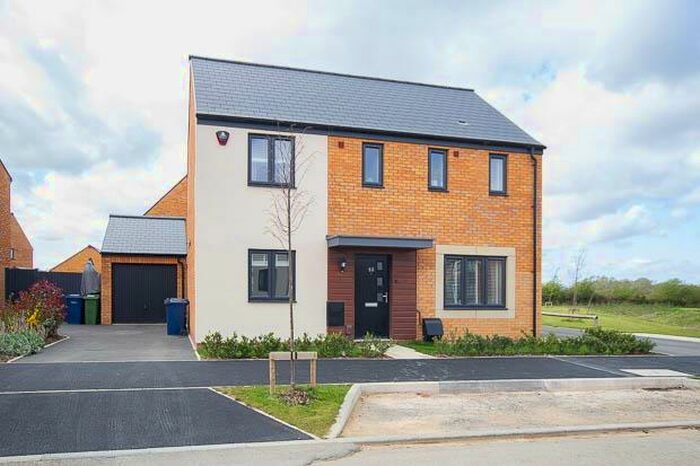 3 Bedroom Detached House To Rent In Sapphire Road, Bishops Cleeve, Cheltenham, GL52