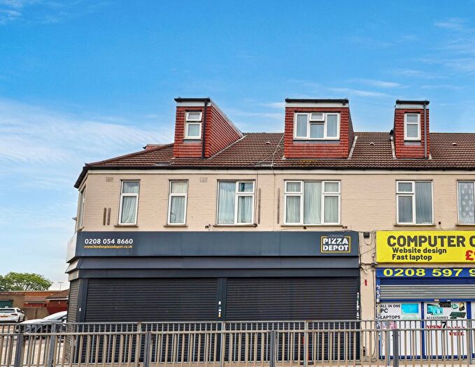 1 Bedroom Flat For Sale In B Eastern Avenue, Ilford, IG2