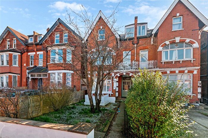 2 Bedroom Flat To Rent In Stanthorpe Road, London, SW16