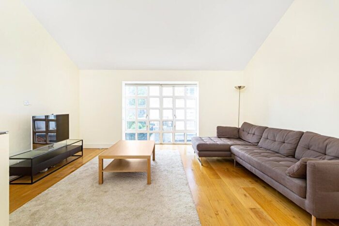 3 Bedroom House To Rent In Abbey Road Graces Mews, NW8