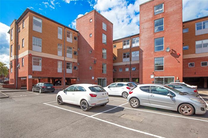 2 Bedroom Flat For Sale In Bartholomews Square, Horfield, Bristol, BS7