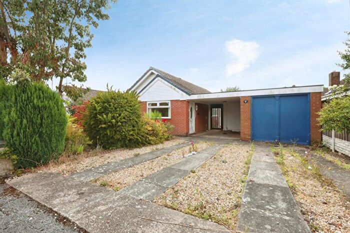 2 Bedroom Bungalow For Sale In Saxton Close, Worksop, S80