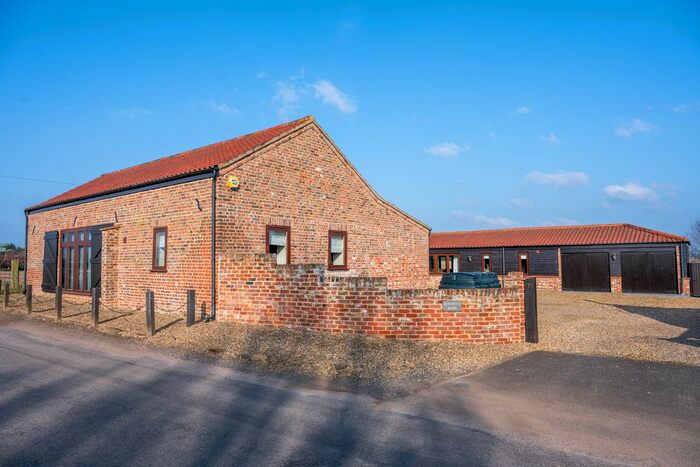 5 Bedroom Barn Conversion For Sale In Station Road North, Walpole Cross Keys, King's Lynn, PE34