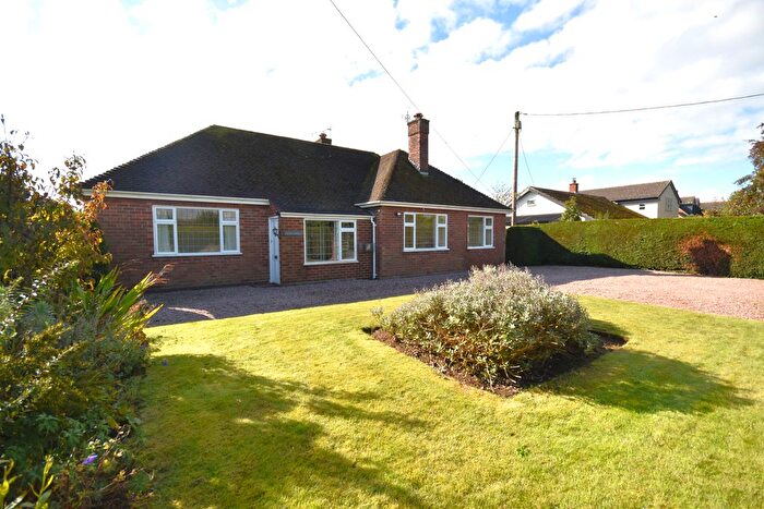 4 Bedroom Detached Bungalow For Sale In Cross O'th Hill, Malpas, SY14