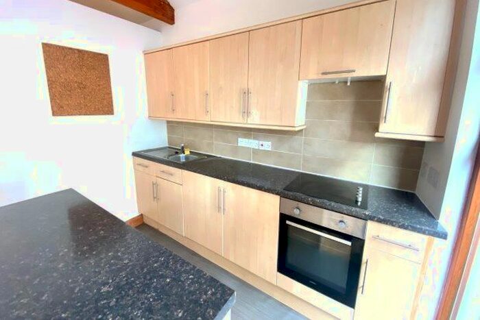 Studio To Rent In Backfields Lane, Bristol, BS2