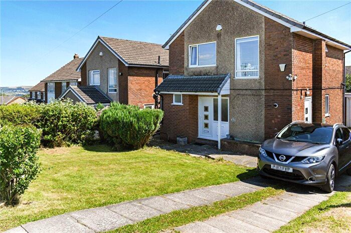 3 Bedroom Detached House To Rent In Grasleigh Way, Allerton, Bradford, West Yorkshire, BD15