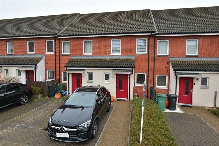2 Bedroom Terraced House For Sale In Nightingale Grove, Basildon, Essex, SS14