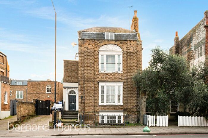 1 Bedroom Flat To Rent In West Hill, London, SW18