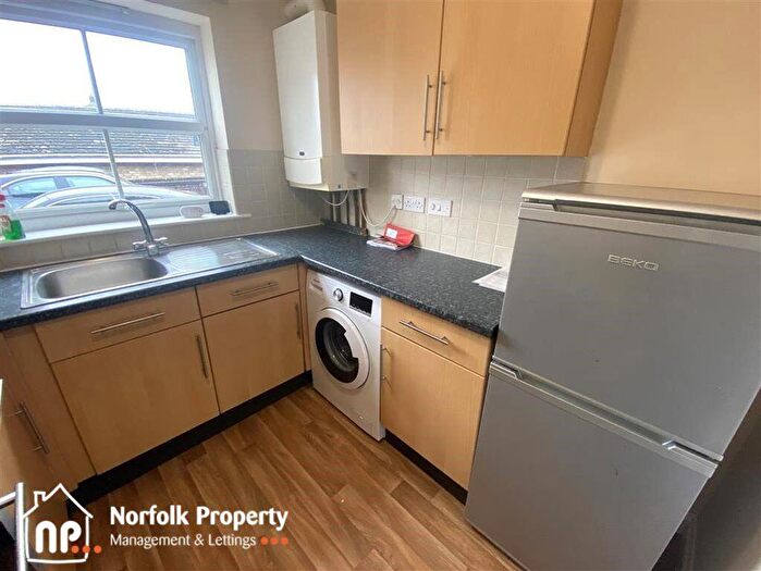 2 Bedroom Flat To Rent In Angel Road, NR3
