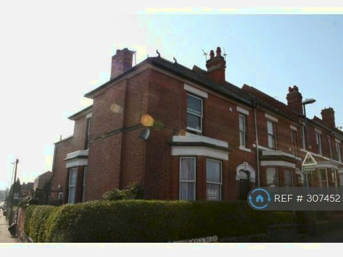 5 Bedroom Semi-Detached House To Rent In Stonehill Road, Derby, DE23