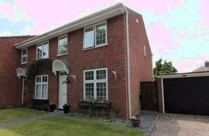 3 Bedroom End Of Terrace House To Rent In Aldbury Mews, London, N9