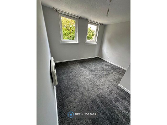 2 Bedroom Flat To Rent In Braehead Road, Cumbernauld, Glasgow, G67