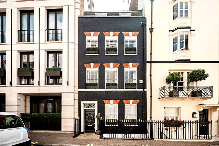 6 Bedroom Terraced House For Sale In Deanery Street, Mayfair, London, W1K