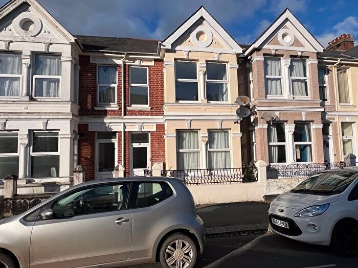 2 Bedroom Flat To Rent In Glen Park Avenue, Mutley, Plymouth, PL4