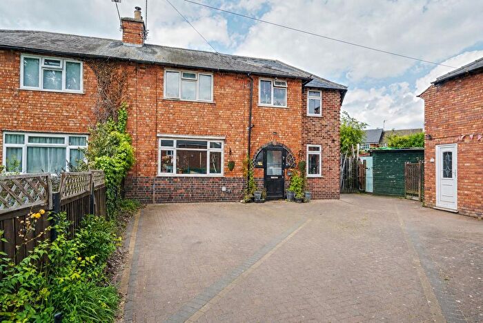 3 Bedroom Semi-Detached House For Sale In Lime Grove, Sandiacre, NG10