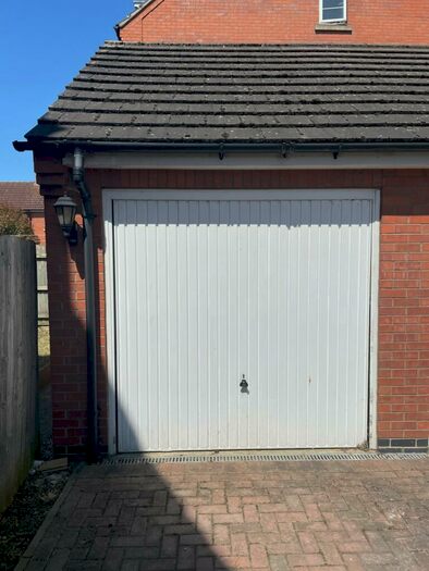 Property To Rent In Exley Square Garage, Lincoln, Lincolnshire, LN2