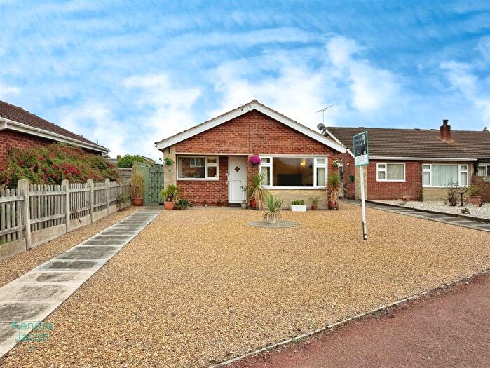2 Bedroom Detached Bungalow For Sale In West Walk, Retford, DN22