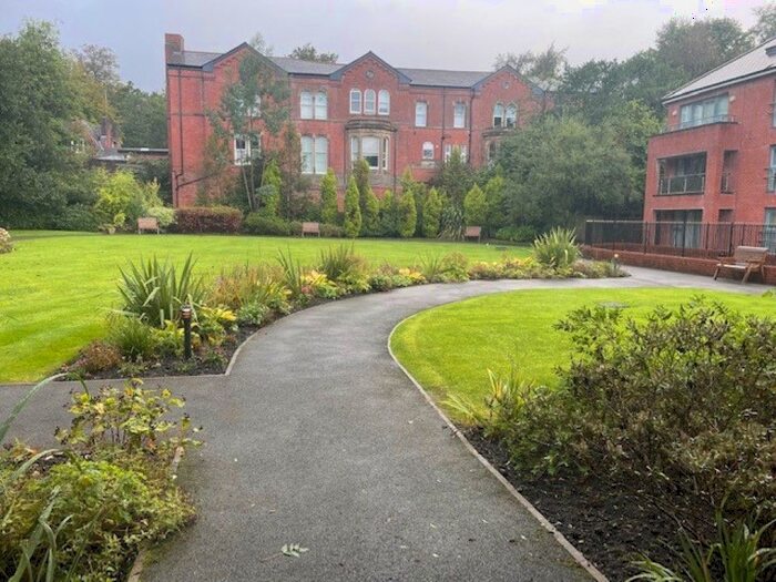 2 Bedroom Flat To Rent In Merryfield Grange, Bolton, BL1