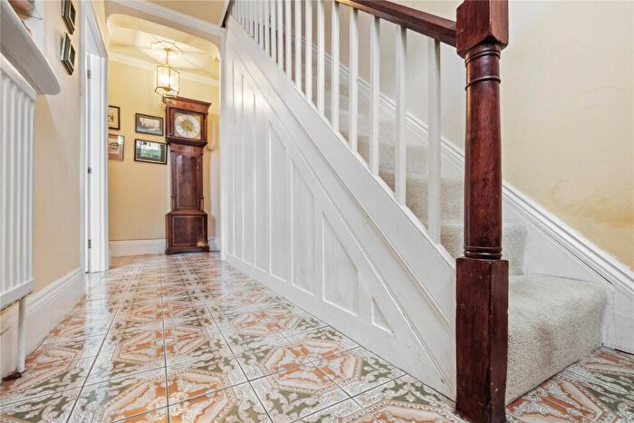 3 Bedroom End Of Terrace House For Sale In Wareham, Dorset, BH20 - Photo 2
