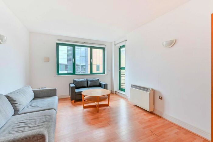 1 Bedroom Flat To Rent In Mansell Street, City, London, E1