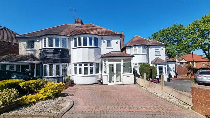 3 Bedroom Semi-Detached House For Sale In Marsham Road, Birmingham, B14