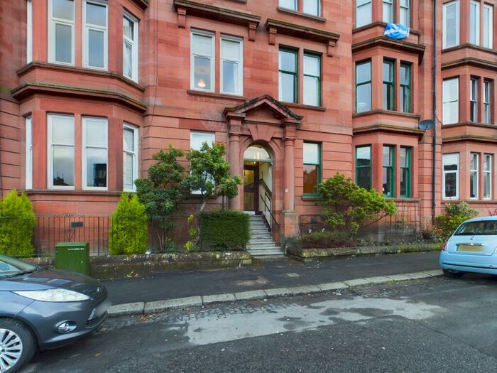 2 Bedroom Flat To Rent In Kennyhill Square, Dennistoun, G31