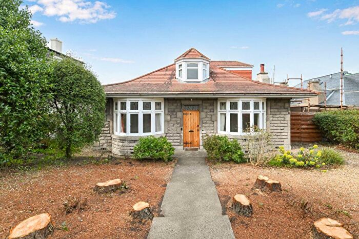 4 Bedroom Detached Villa For Sale In Lanark Road, Edinburgh, EH13