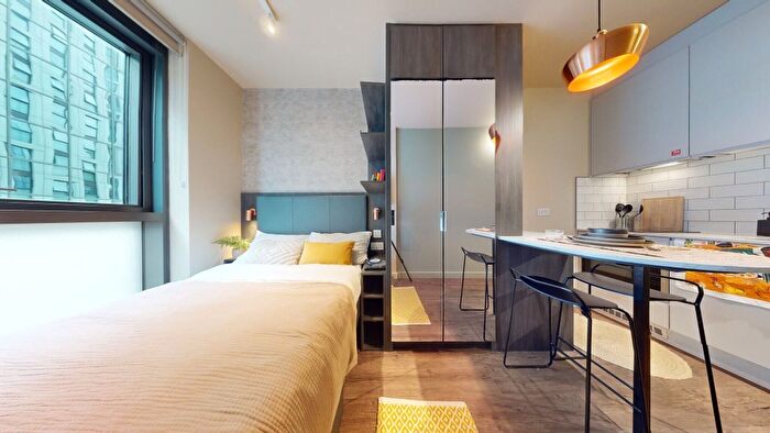 Studio To Rent In Crossharbour Plaza, London, E14