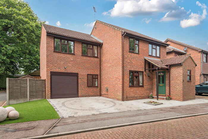 4 Bedroom Detached House For Sale In Substantial Family Home With Own Principal Suite - Brockenhurst Close, ME8