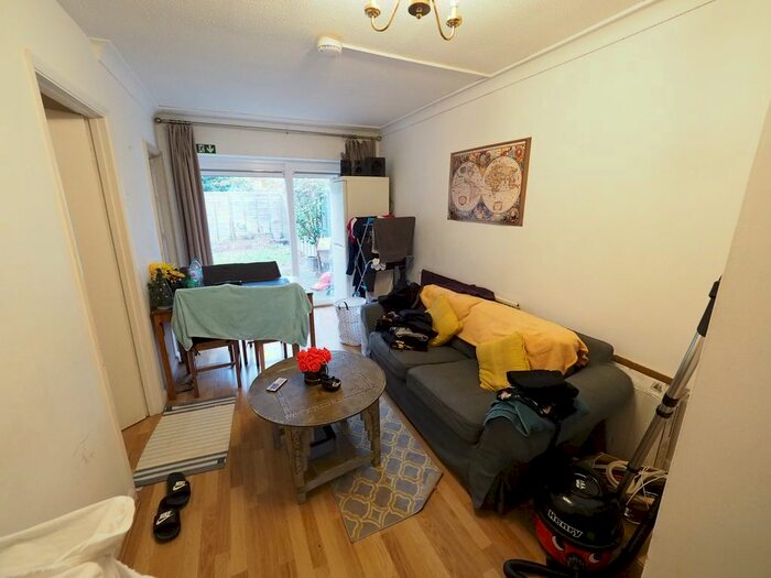 4 Bedroom End Of Terrace House To Rent In Greenways, Egham, TW20