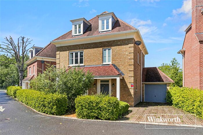 5 Bedroom Detached House To Rent In Sassoon Drive, Trent Park, Cockfosters, EN4