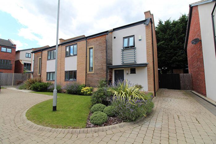 3 Bedroom Semi-Detached House To Rent In Hawksbill Way, Peterborough, PE2