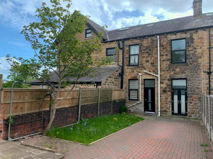 3 Bedroom End Of Terrace House To Rent In Transvaal Terrace, Batley, West Yorkshire, WF17