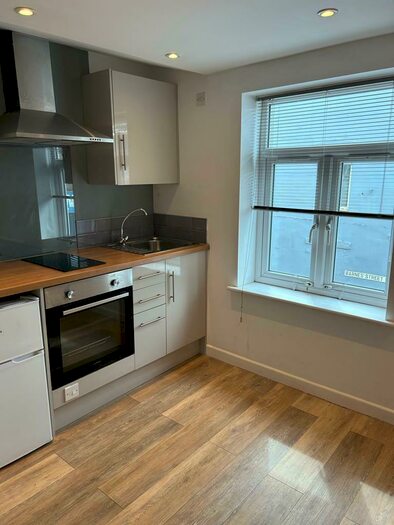 1 Bedroom Flat To Rent In Church Road, Redfield, Bristol, BS5